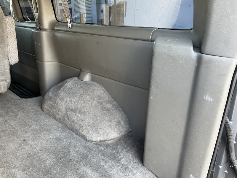 GMC サバナ カーゴフェイス仕様