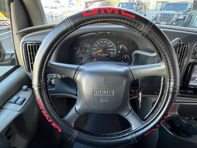 GMC サバナ カーゴフェイス仕様