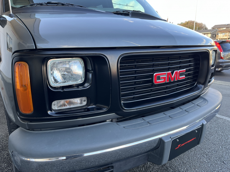 GMC サバナ カーゴフェイス仕様