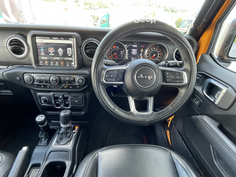 ジープ ラングラー アンリミテッド　オーバランド　ナチョ特別仕様