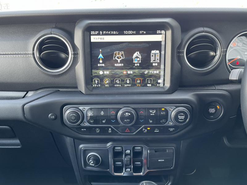 ジープ ラングラー アンリミテッド　オーバランド　ナチョ特別仕様